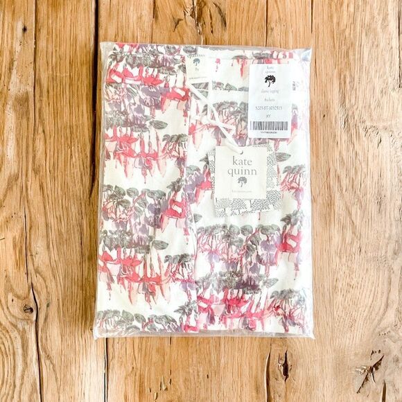 NWT! Kate Quinn Fuchsia Leggings, Size 8Y - Picture 3 of 3